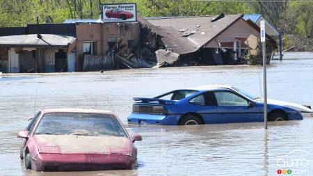 Une collection de Pontiac Fiero détruite par les inondations au Michigan